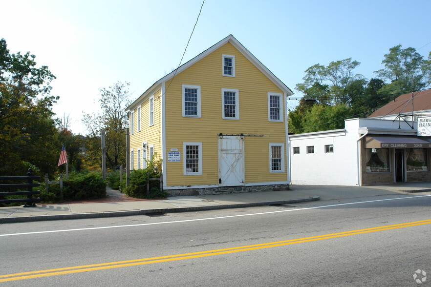 3351 Post Rd, Warwick, RI for sale - Primary Photo - Image 1 of 1