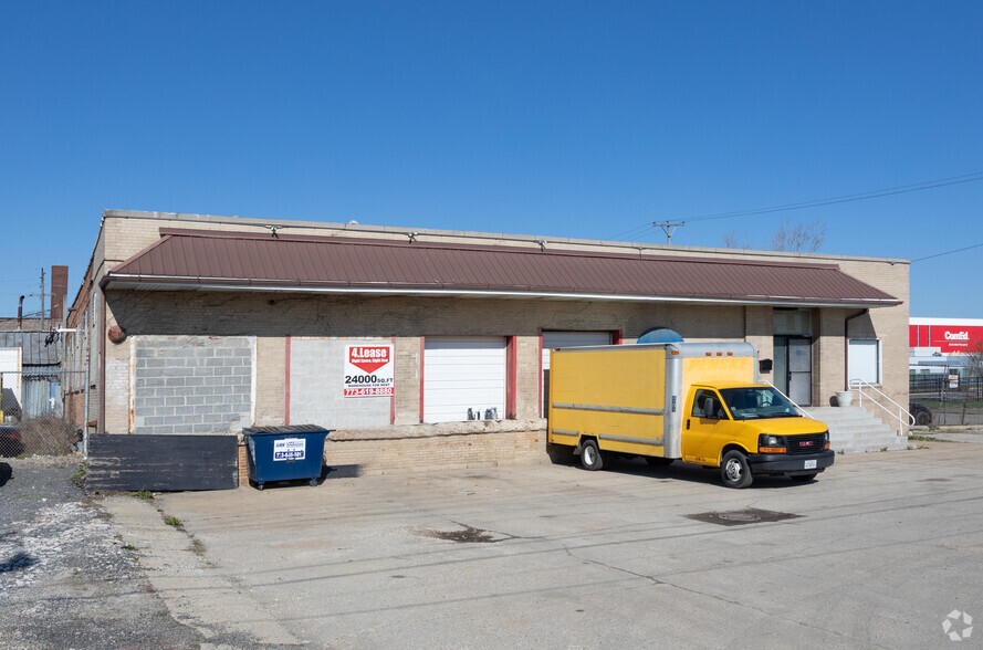 3600-3620 S Iron St, Chicago, IL for lease - Primary Photo - Image 3 of 7