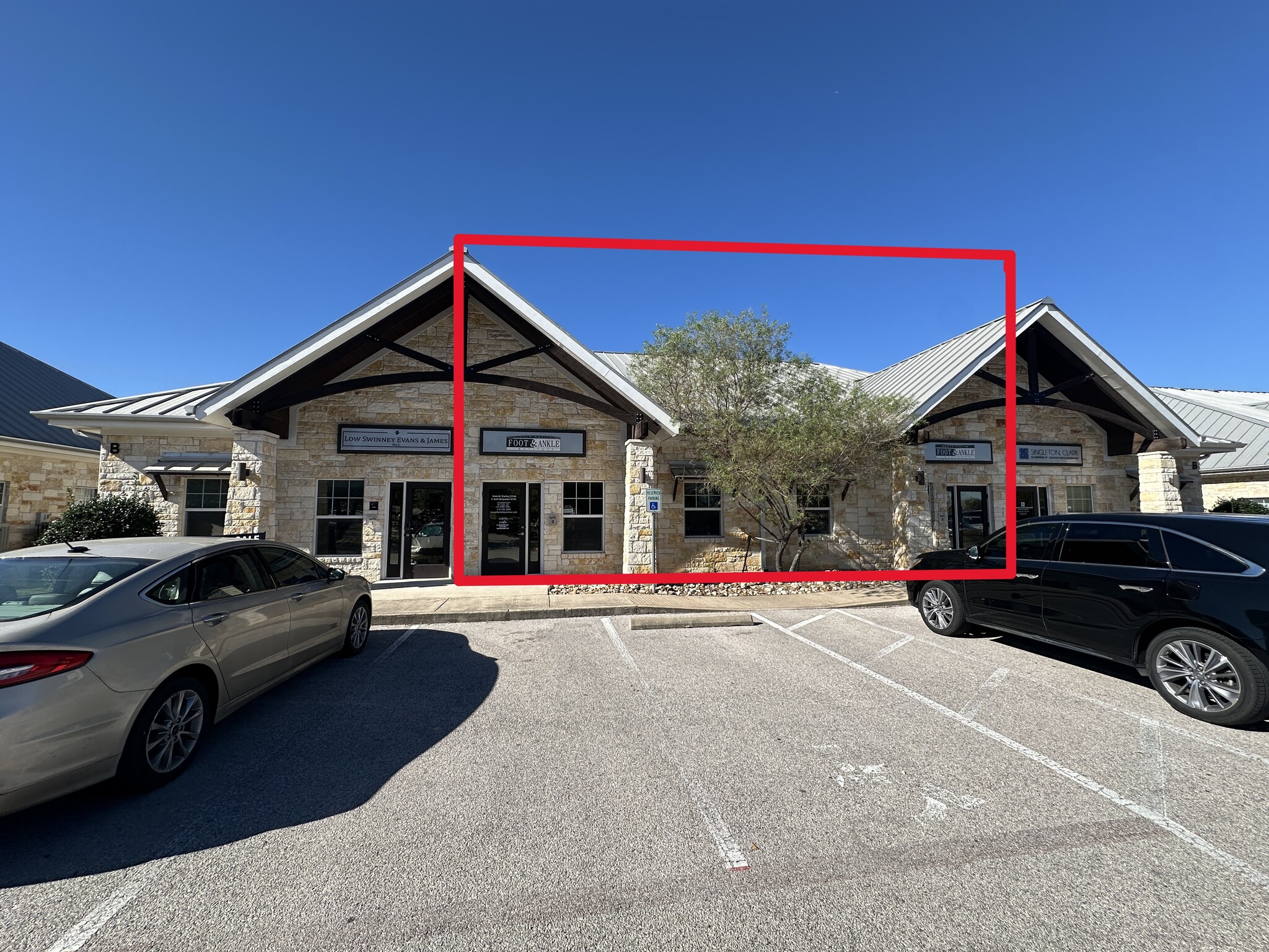 1130 Cottonwood Creek Trl, Cedar Park, TX for sale Building Photo- Image 1 of 33