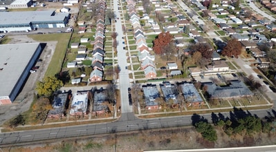 15405 E 11 Mile Rd, Roseville, MI - AERIAL  map view - Image1