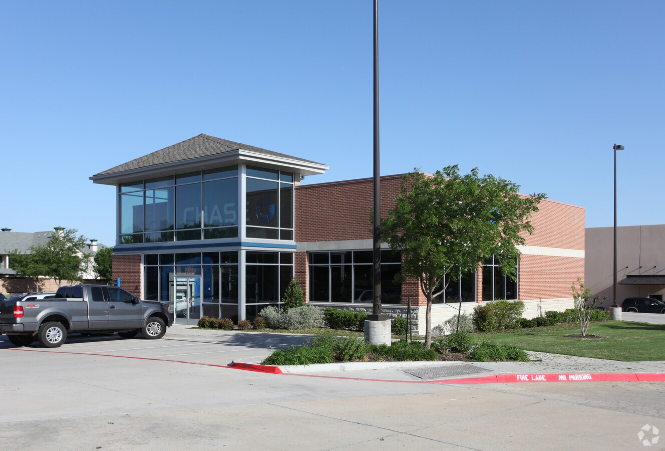 720 W Renner Rd, Richardson, TX 75080