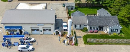 935 St David St N, Fergus, ON - AERIAL  map view