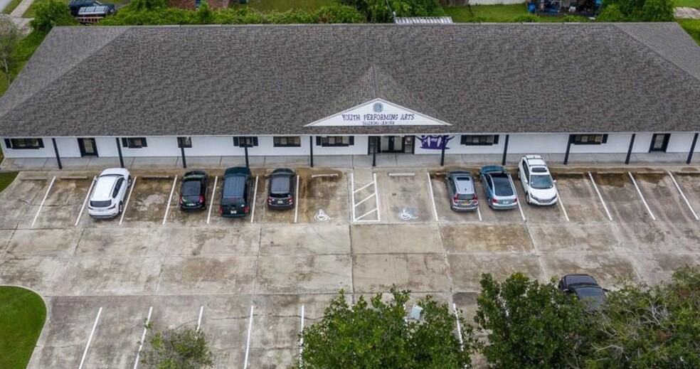 689 Deltona Blvd, Deltona, FL for sale - Building Photo - Image 1 of 1