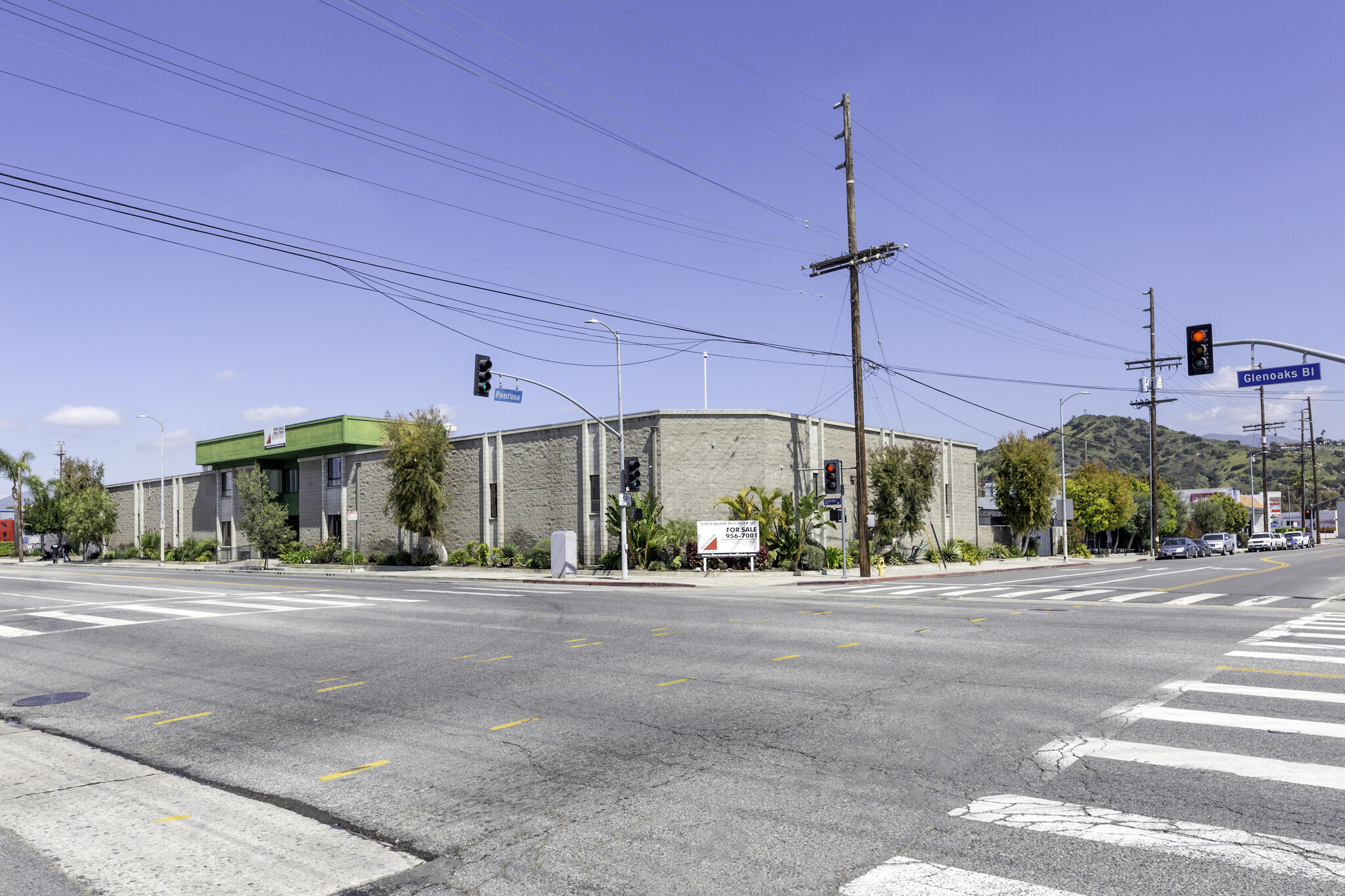 8950-8952 Glenoaks Blvd, Sun Valley, CA 91352 - 18,900 Sf. Facility On ...