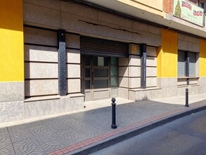 Retail in Mora, Toledo for lease Interior Photo- Image 1 of 17