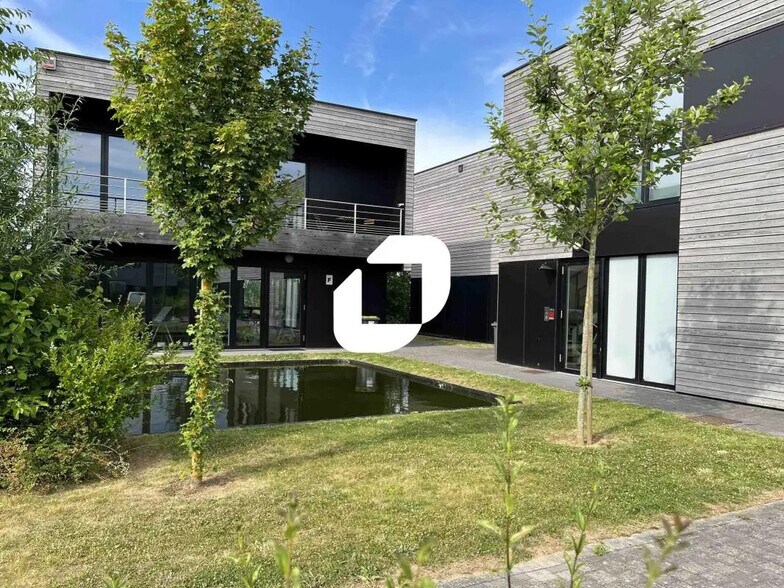 Office in Loos for sale - Building Photo - Image 1 of 11