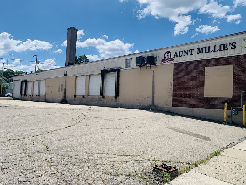 415 N 12th St, Richmond, IN for lease - Primary Photo - Image 1 of 22