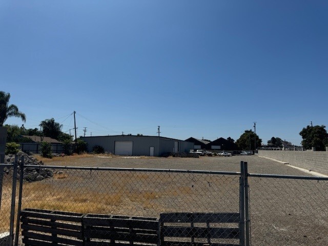 802 S American St, Stockton, CA for sale - Building Photo - Image 2 of 3