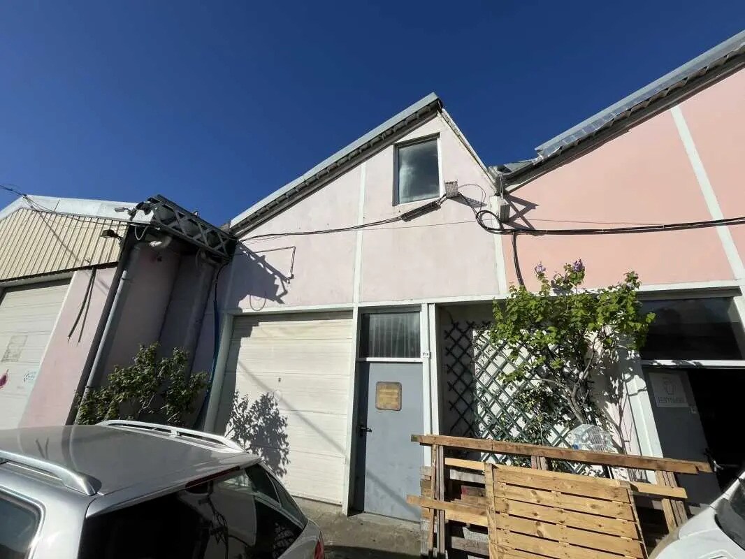 195-199 Avenue Francis De Pressensé, Vénissieux for lease Building Photo- Image 1 of 11