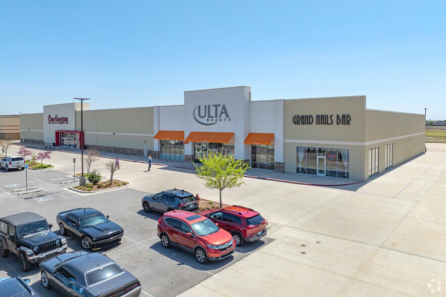 790 SW 19th St, Moore, OK for sale - Primary Photo - Image 1 of 1