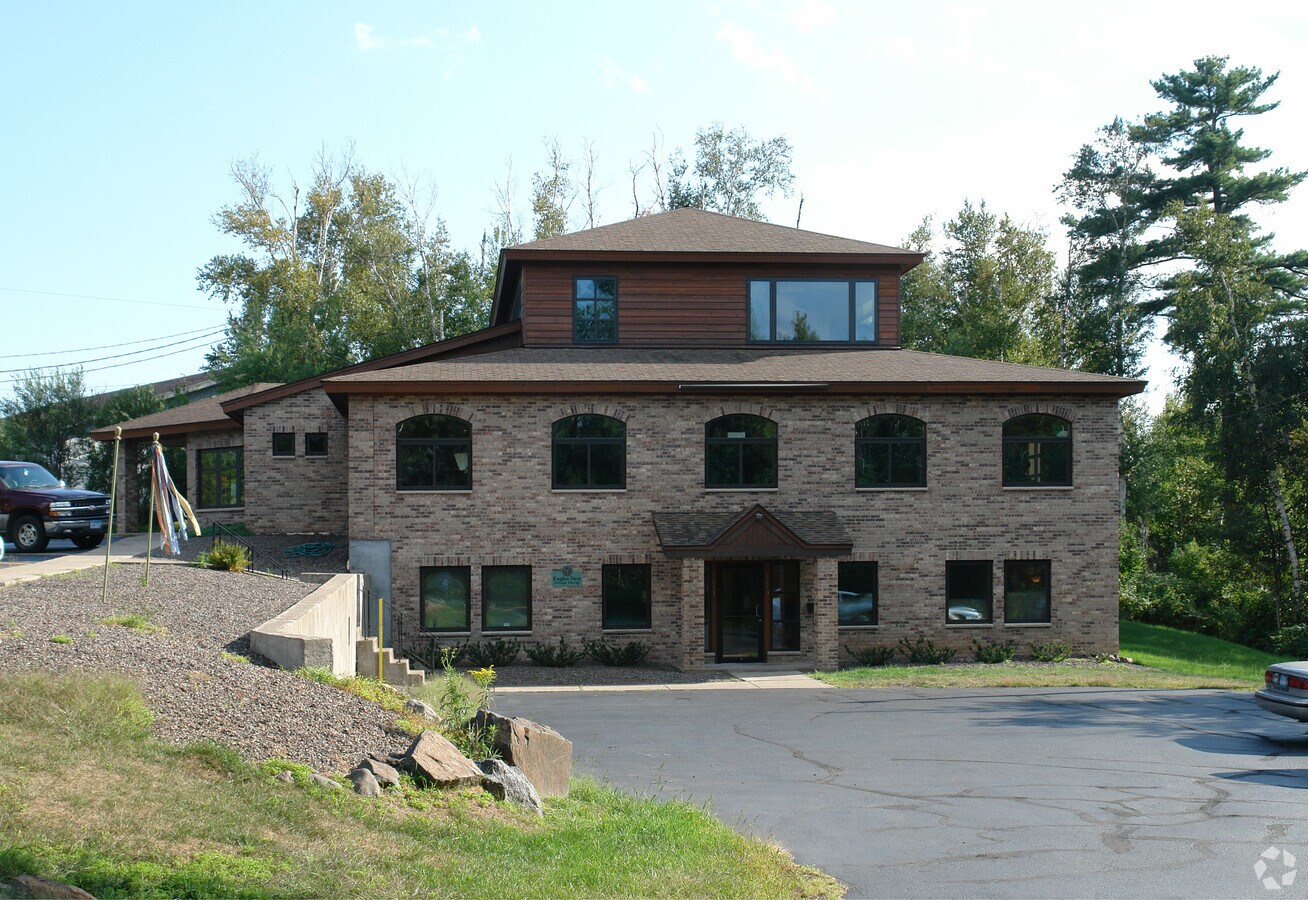 1832 Maple Grove Rd, Duluth, MN 55811 Property Record