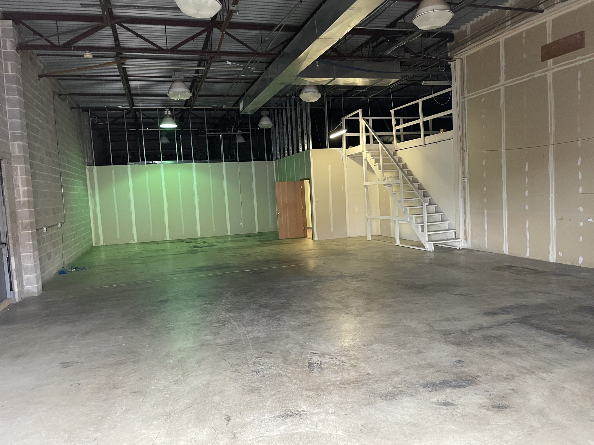 50-58 Algana Ct, Saint Peters, MO for lease Building Photo- Image 1 of 19