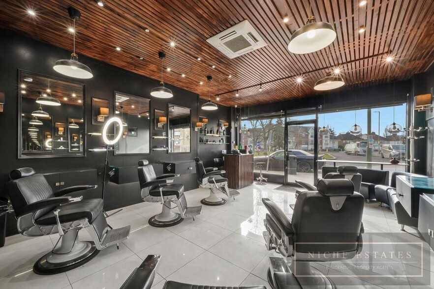 10 Bittacy Hl, London for lease - Building Photo - Image 3 of 13