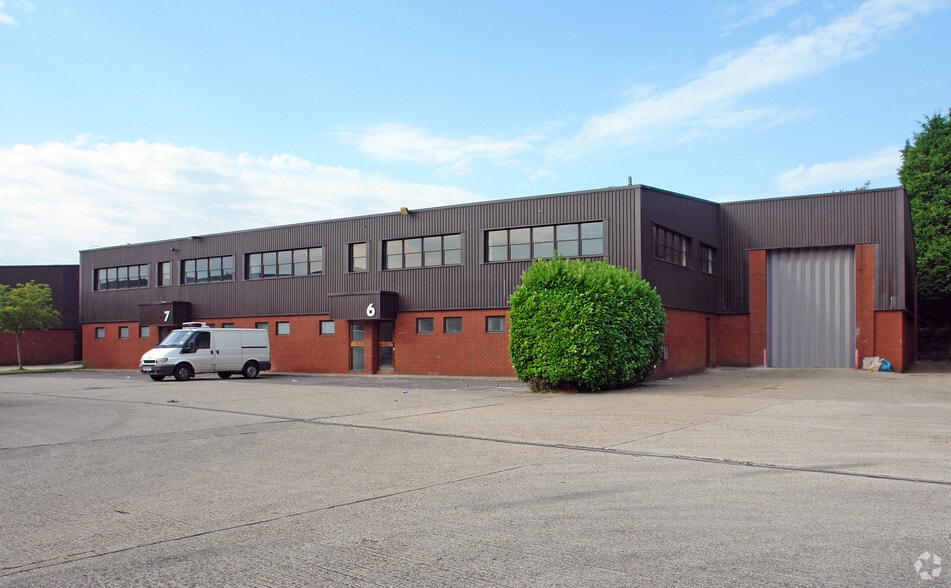 Basingstoke Rd, Reading for lease - Building Photo - Image 2 of 5