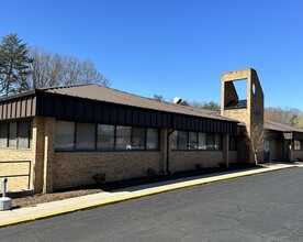 4379 Ridgewood Center Dr, Woodbridge, VA for lease Building Photo- Image 2 of 10