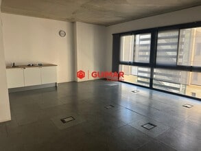 Office in Barcelona, Barcelona for lease Interior Photo- Image 1 of 10