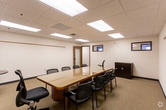 4005 NW Expressway, Oklahoma City, OK for lease Interior Photo- Image 2 of 5