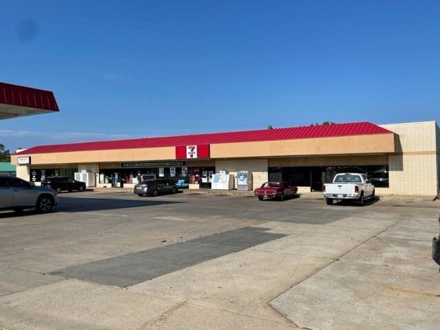 12414-12512 N Macarthur Blvd, Oklahoma City, OK for lease - Building Photo - Image 2 of 8