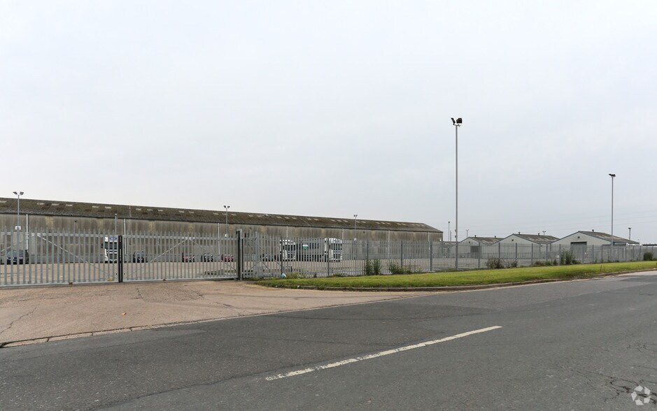 Somerden Rd, Hull for lease - Building Photo - Image 2 of 2