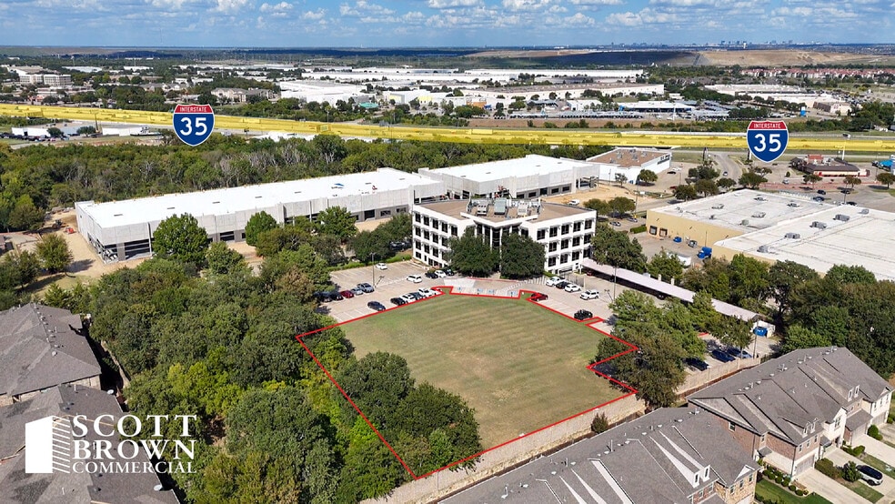 417 Oakbend Dr, Lewisville, TX for sale - Building Photo - Image 1 of 7