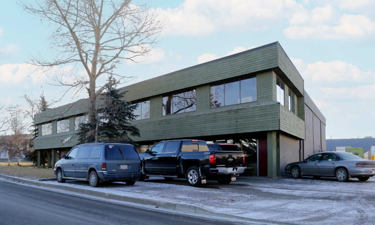 2005-2007 91 Av NW, Sherwood Park, AB for lease Building Photo- Image 1 of 7