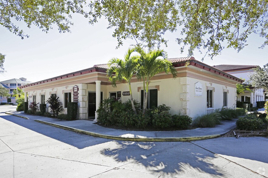 200 Capri Isles Blvd, Venice, FL for sale - Primary Photo - Image 1 of 1