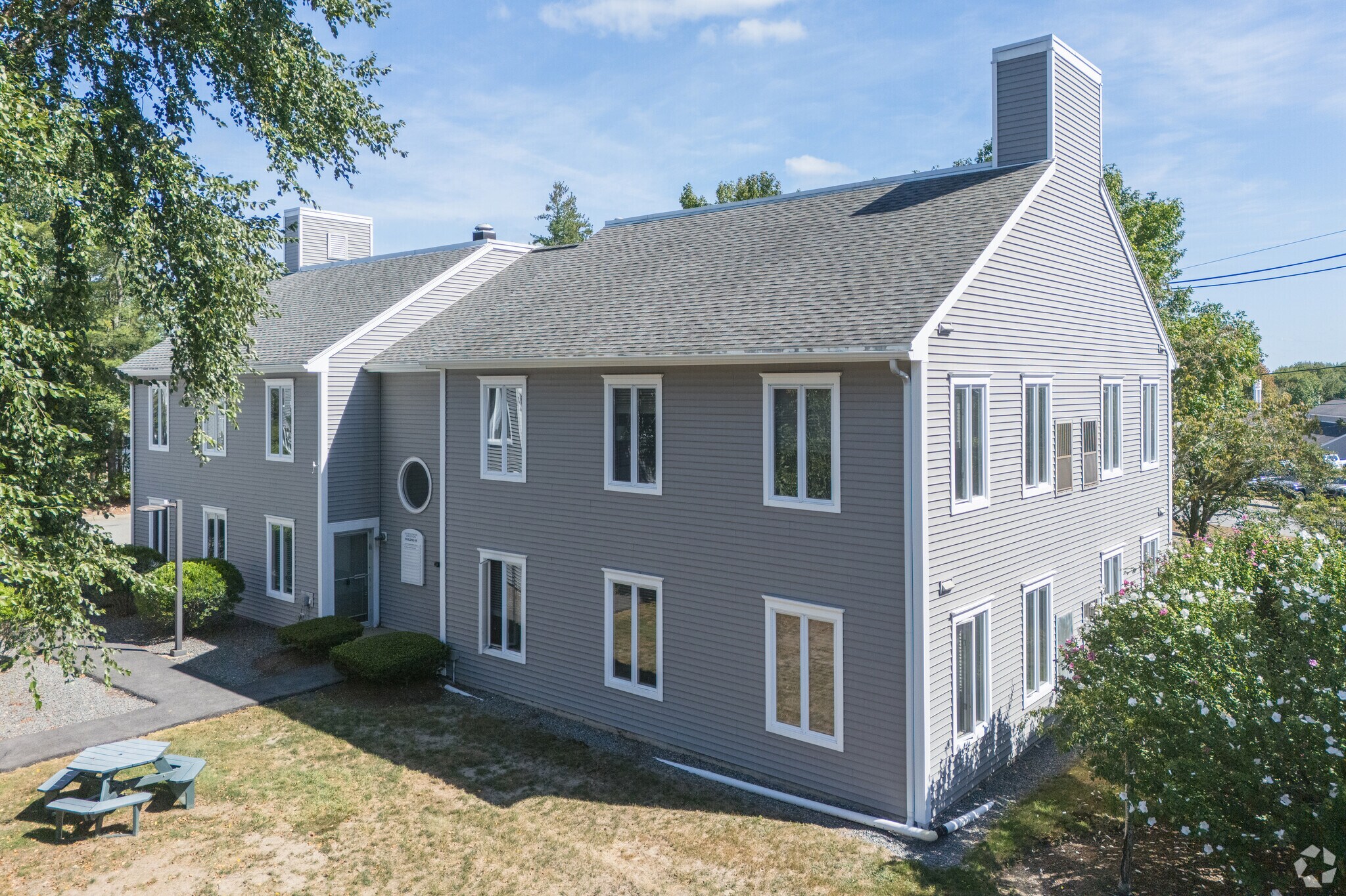 84 Faunce Corner Mall Rd, Dartmouth, MA for sale Primary Photo- Image 1 of 1