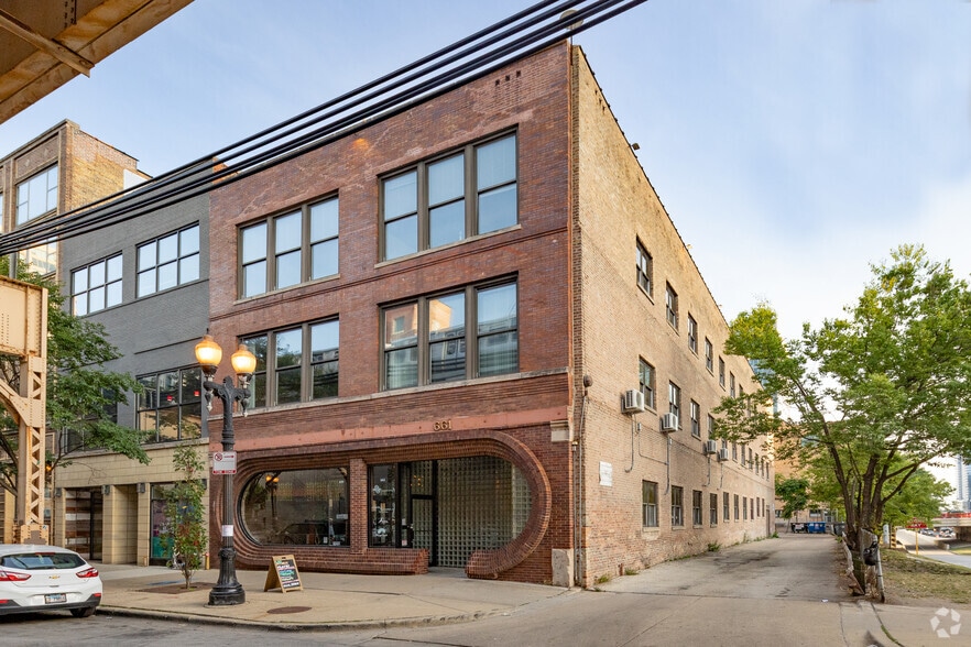 661 W Lake St, Chicago, IL for lease - Building Photo - Image 1 of 11