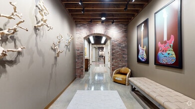 129 S Main St, Grapevine, TX for lease Matterport 3D Scan- Image 2 of 21