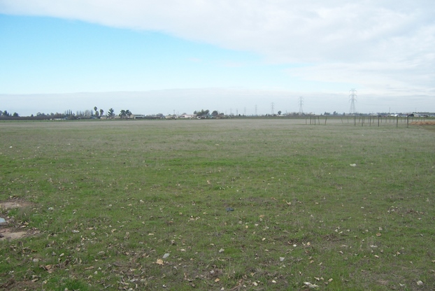 27561-27565 Ellis St, Madera, CA for sale Primary Photo- Image 1 of 1