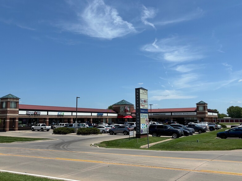900 Hayes Dr, Manhattan, KS for lease - Building Photo - Image 2 of 15