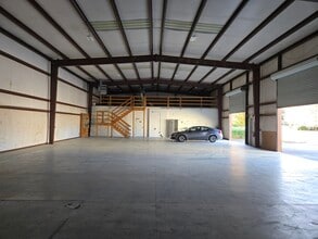 515 Marksmen Ct, Fayetteville, GA for lease Interior Photo- Image 2 of 4