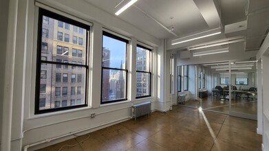 345 Seventh Ave, New York, NY for lease Building Photo- Image 1 of 5