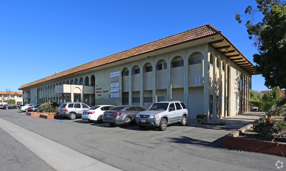 330 Oxford St, Chula Vista, CA for lease - Building Photo - Image 2 of 8