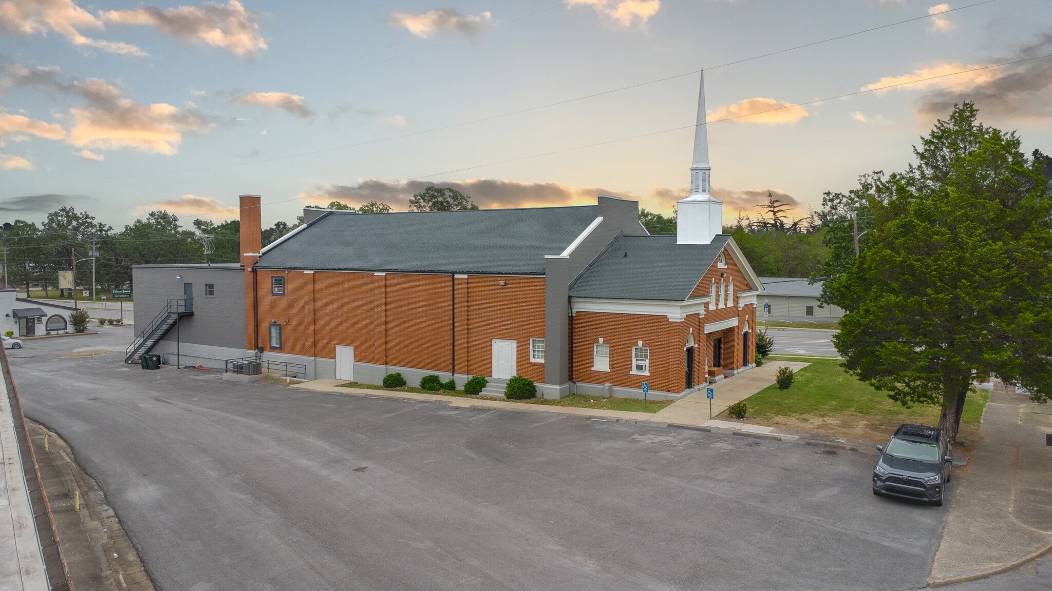 2 Harker Rd, Fort Oglethorpe, GA for lease Building Photo- Image 1 of 36