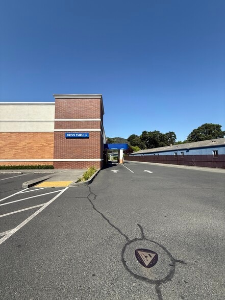 680 S State St, Ukiah, CA for lease - Building Photo - Image 2 of 17