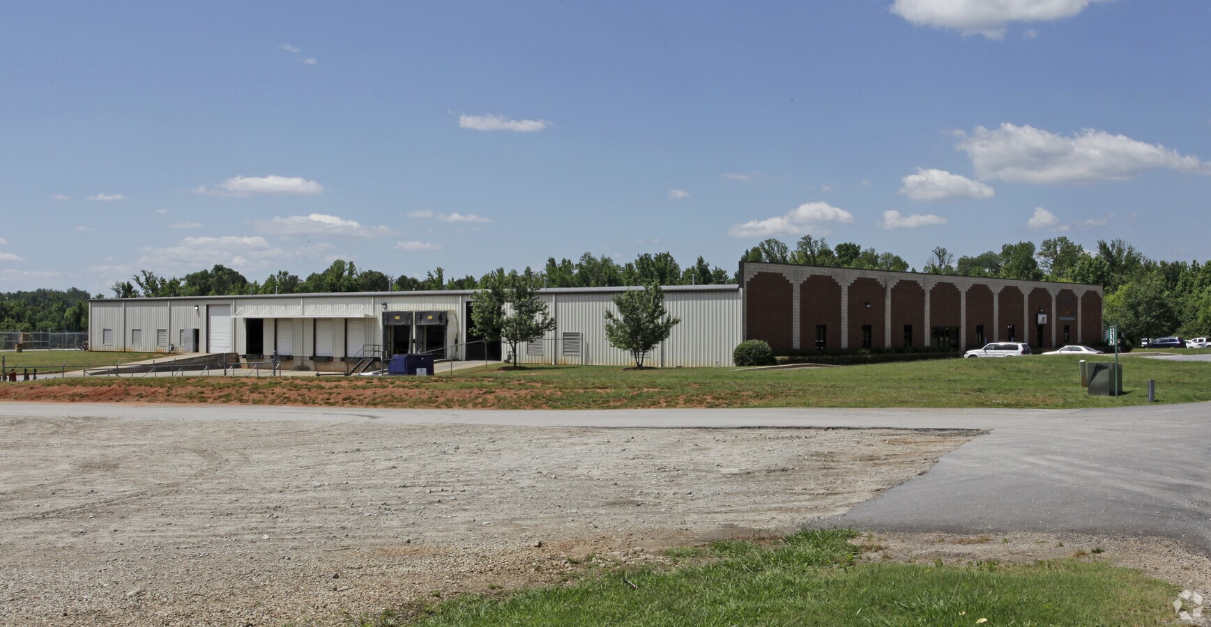 925 Berry Shoals Rd, Duncan, SC 29334