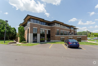 More details for N27W23960 Paul Rd, Pewaukee, WI - Office for Lease