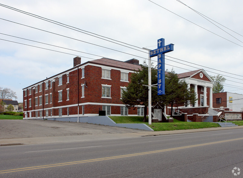 404 S Arlington St, Akron, OH for sale - Building Photo - Image 2 of 4