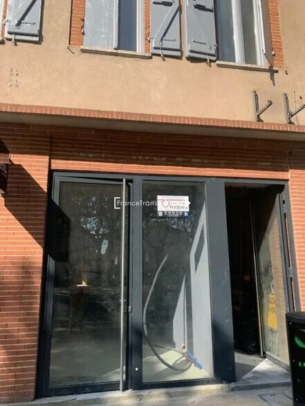 Retail in Muret for sale - Building Photo - Image 1 of 4