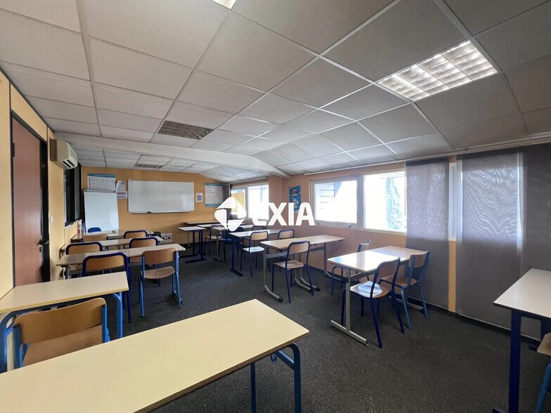 10 Rue Lavoisier, Ingré for lease - Interior Photo - Image 3 of 16