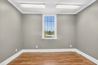 115 E Market St, Warrenton, NC for lease Interior Photo- Image 1 of 3