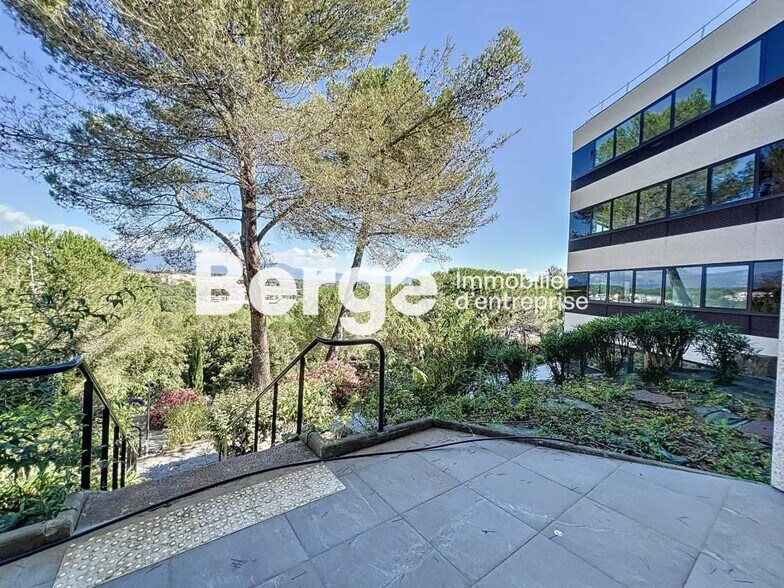 Office in SOPHIA ANTIPOLIS for sale - Building Photo - Image 2 of 14