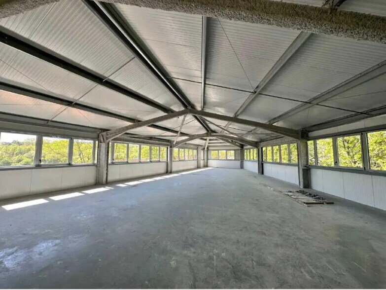 Office in Carbon-Blanc for sale - Interior Photo - Image 3 of 8