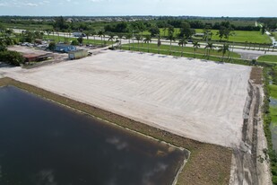 Outside/Contractor Storage Yard, Self Storage - Warehouse