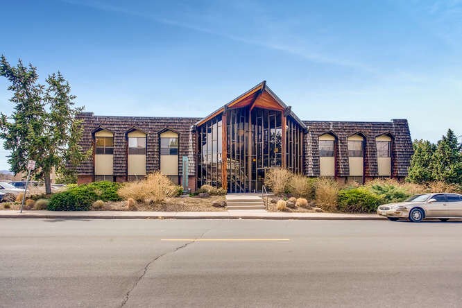 2055 S Oneida St, Denver, CO for lease Primary Photo- Image 1 of 11