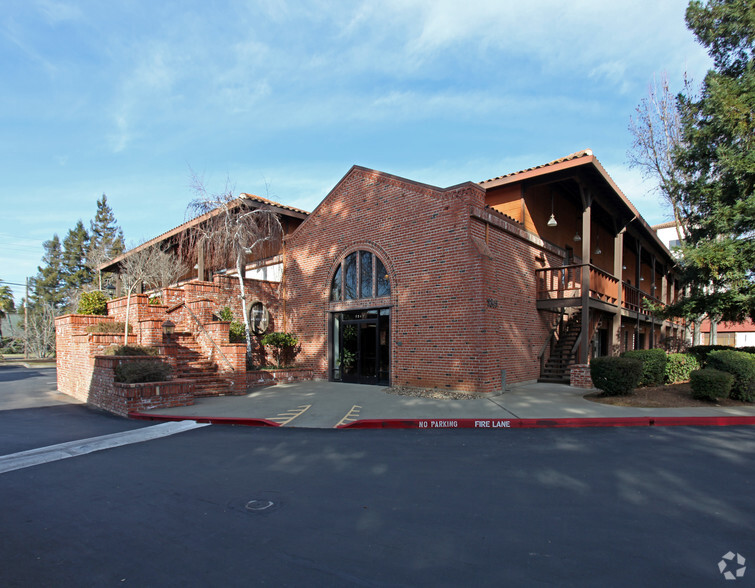 9845 Horn Rd, Sacramento, CA for lease - Building Photo - Image 2 of 3