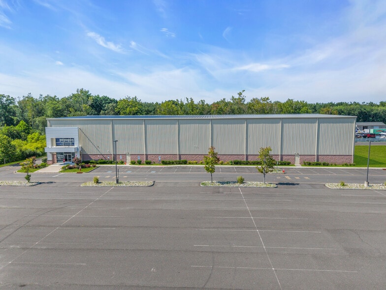 269 Squankum Rd, Farmingdale, NJ for sale - Building Photo - Image 1 of 4