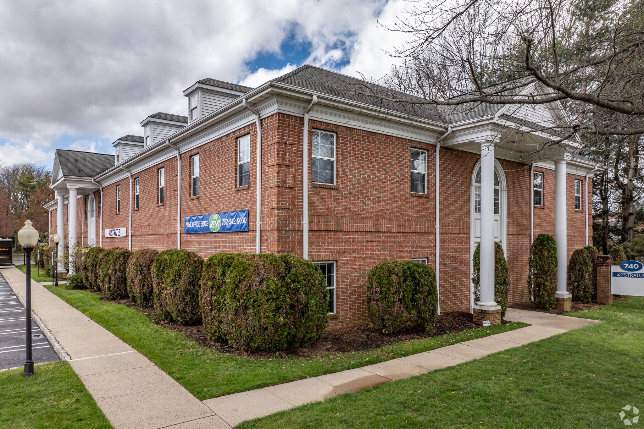 740 Broad St, Shrewsbury, NJ for lease Primary Photo- Image 1 of 24