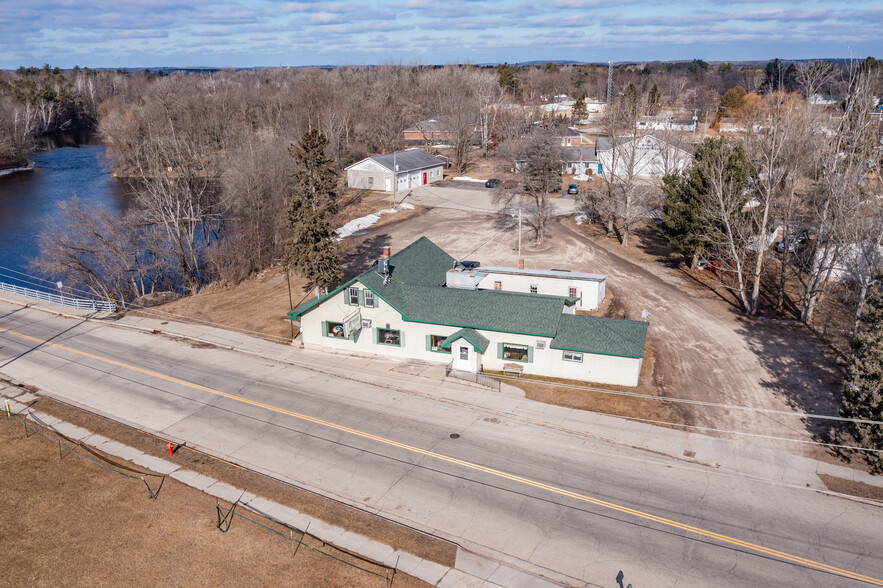 1010 Main Ave, Crivitz, WI for sale - Building Photo - Image 1 of 1